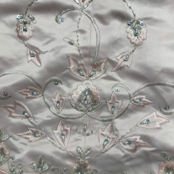 Bridal, Quinceanera, Sweet 16 - Picture 7 of 8